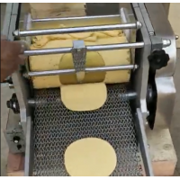 Commercial corn bread machine tortilla machine Burrito making machine